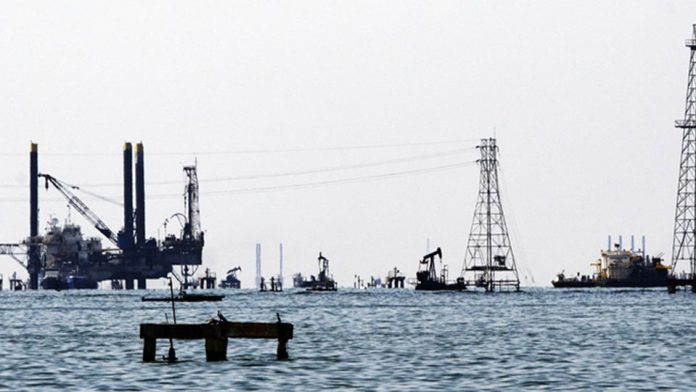 India negocia permiso con EE. UU. para importar crudo venezolano y reducir su dependencia del petróleo ruso