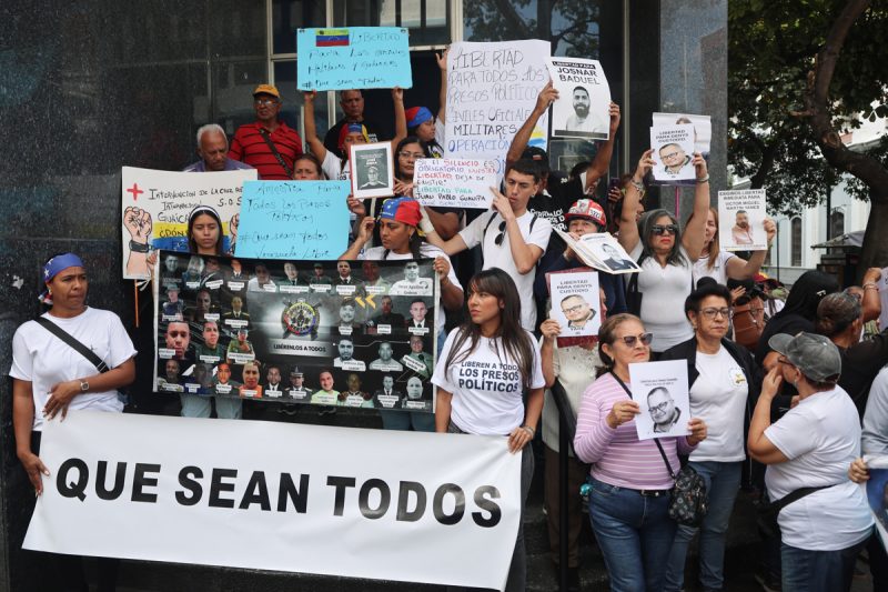 Amnistía en Venezuela avanza lentamente y genera incertidumbre entre familiares de presos políticos