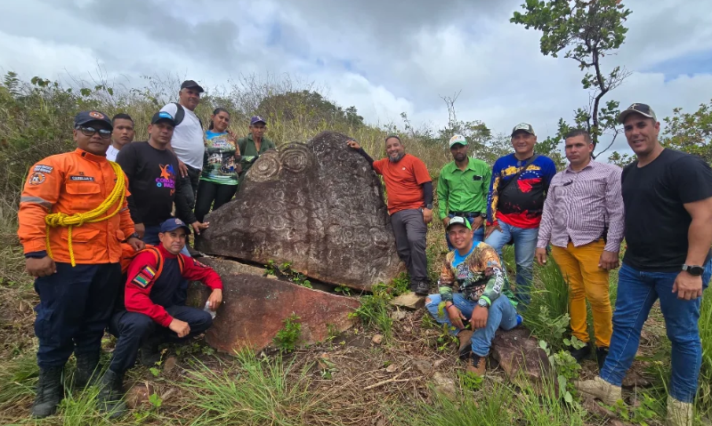 Descubren petroglifos milenarios de hasta 8 000 años en el Oriente venezolano: un hito arqueológico