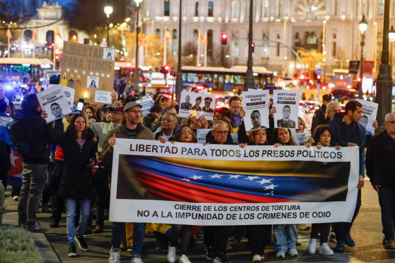 Venezolanos en Madrid exigieron hechos reales tras anuncio de amnistía: “Hasta ahora va todo muy lento”