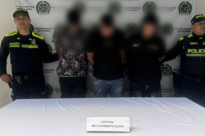 Encarcelan a dos hombres por reclutar menores para disidencias de las FARC en Colombia