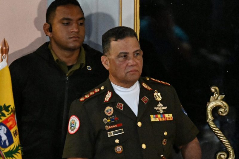 Designación de González López como ministro de Defensa es obstáculo para transición democrática