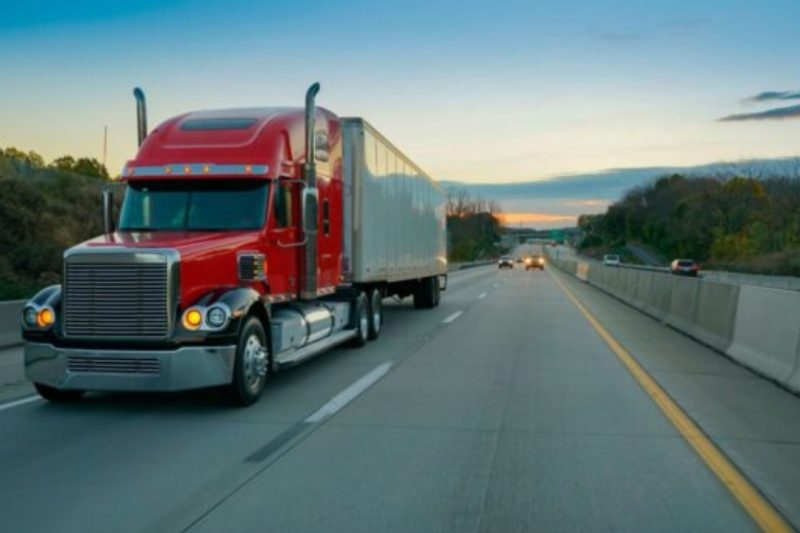 INTT restringe paso de carga pesada en Venezuela por Semana Santa 2026