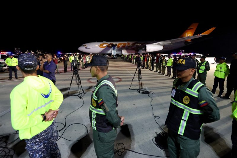 Más de 120 migrantes llegan a Venezuela desde Estados Unidos en nuevo vuelo