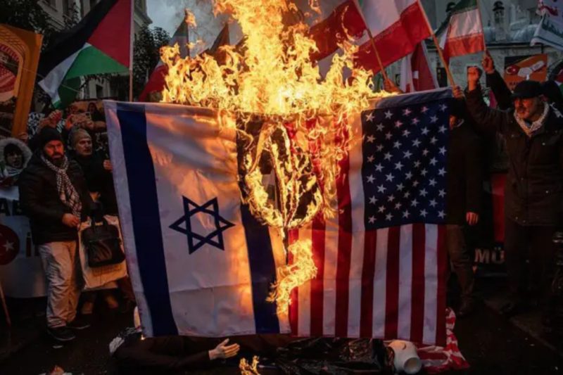 Quién tiene el poder en Irán tras la muerte del ayatolá Ali Jamenei: así funciona la transición del liderazgo supremo