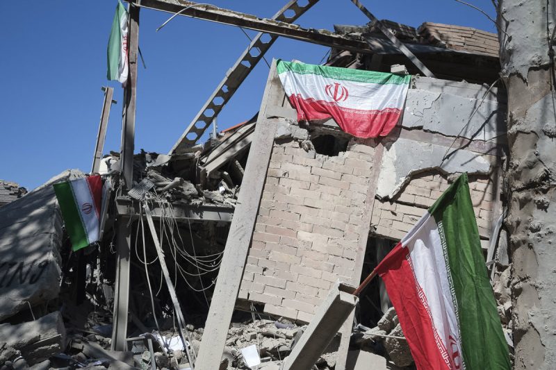 Bombardeos de Estados Unidos e Israel a Irán se intensifican antes del ultimátum de Trump